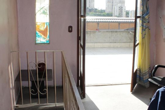 Piso Superior Corredor de casa para alugar com 3 quartos, 498m² em Rubem Berta, Porto Alegre