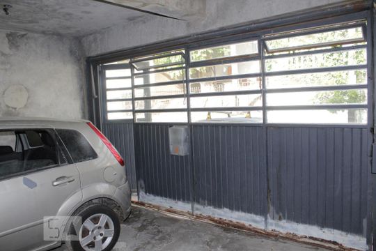 Garagem de casa para alugar com 3 quartos, 498m² em Rubem Berta, Porto Alegre