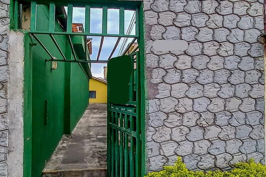 Fachada de casa para alugar com 1 quarto, 40m² em Chácara Santo Antônio , São Paulo