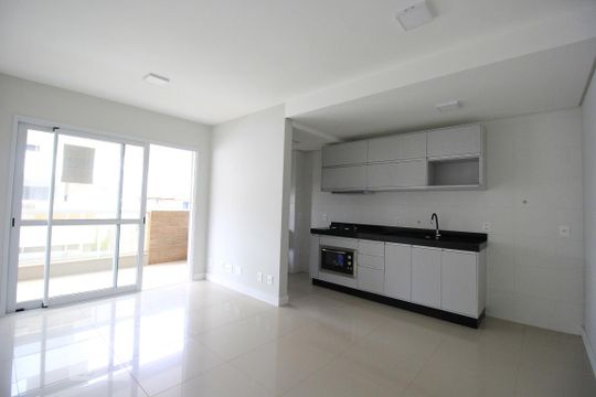 Apartamento para alugar com 2 quartos, 76m² em Itacorubi, Florianópolis