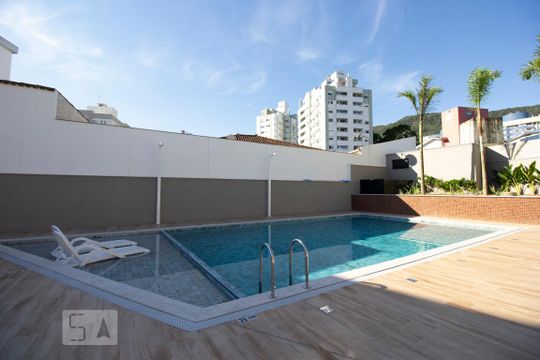 Área comum - Piscina de apartamento para alugar com 2 quartos, 76m² em Itacorubi, Florianópolis
