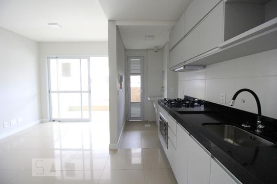 Cozinha de apartamento para alugar com 2 quartos, 76m² em Itacorubi, Florianópolis