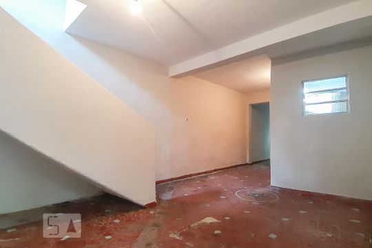 Quintal de casa para alugar com 3 quartos, 100m² em Parque São Luís, São Paulo