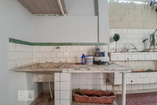 Área de Serviço de casa para alugar com 3 quartos, 100m² em Parque São Luís, São Paulo