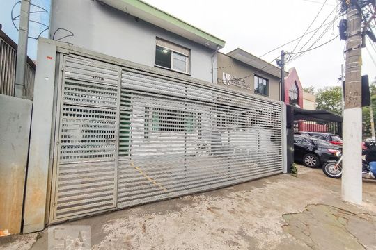 Fachada de casa à venda com 3 quartos, 219m² em Indianópolis, São Paulo