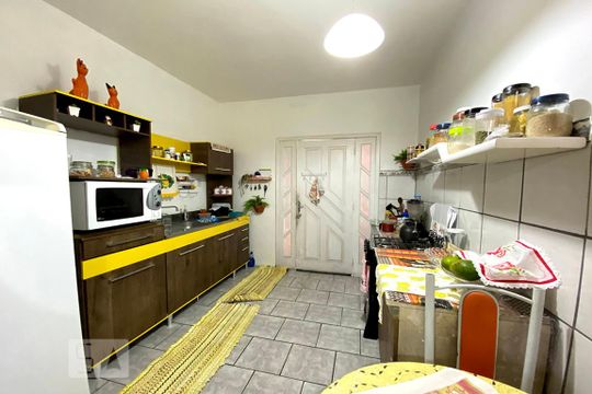 Cozinha 1 de casa à venda com 3 quartos, 230m² em Industrial, Novo Hamburgo