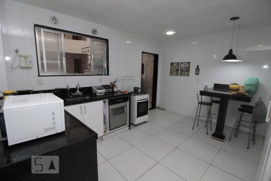 Cozinha de apartamento à venda com 3 quartos, 163m² em Copacabana, Rio de Janeiro