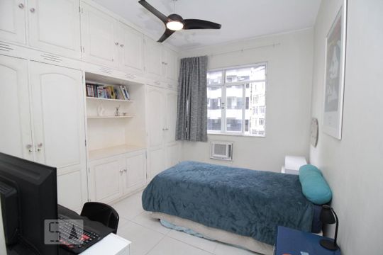 Quarto 1 de apartamento à venda com 3 quartos, 163m² em Copacabana, Rio de Janeiro