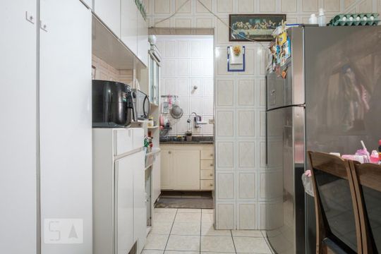 Cozinha 1 de casa à venda com 5 quartos, 220m² em Perdizes, São Paulo