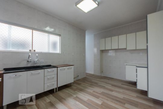 Cozinha de apartamento à venda com 3 quartos, 110m² em Campestre, Santo André