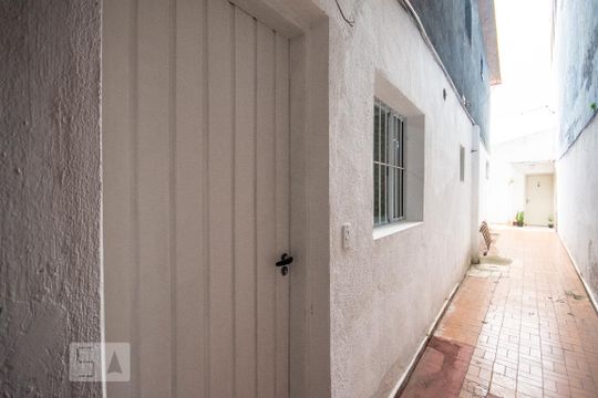 Fachada de casa para alugar com 1 quarto, 40m² em Vila Medeiros, São Paulo
