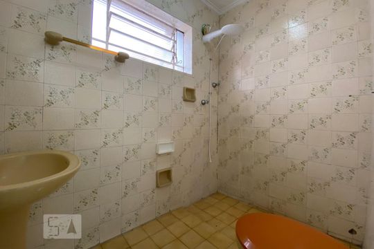 Banheiro de apartamento para alugar com 1 quarto, 40m² em Centro, Sorocaba
