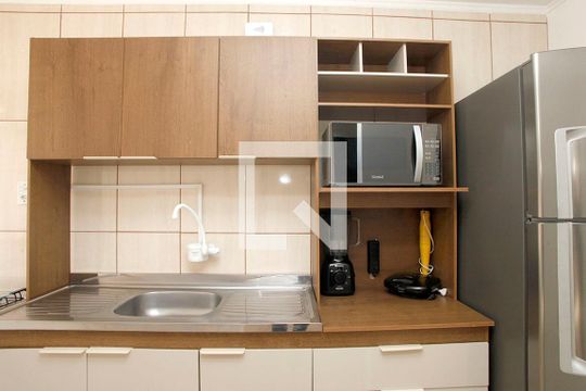 Cozinha + Área de Serviço de kitnet/studio à venda com 1 quarto, 32m² em Jardim Botânico, Porto Alegre