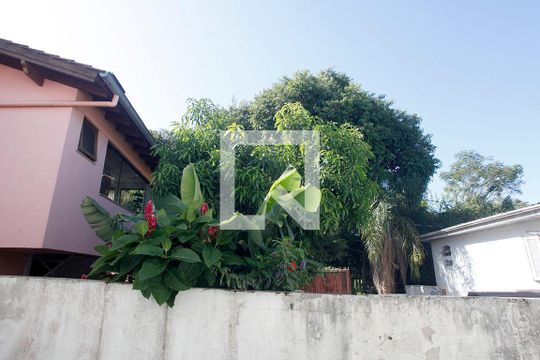Studio - Sala / Quarto Vista de kitnet/studio à venda com 1 quarto, 32m² em Jardim Botânico, Porto Alegre