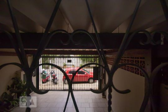 Vista da Rua de casa à venda com 3 quartos, 170m² em Indianópolis, São Paulo