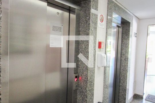 Elevador de apartamento à venda com 3 quartos, 80m² em Jardim Guanabara, Belo Horizonte