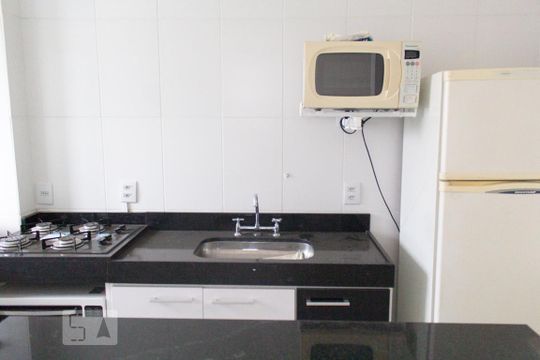 Cozinha de apartamento à venda com 2 quartos, 43m² em Coronel Aparicio Borges, Porto Alegre