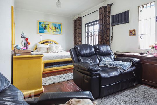 Suíte 1 de casa à venda com 4 quartos, 470m² em Osvaldo Cruz, São Caetano do Sul