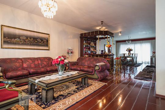 Casa à venda com 4 quartos, 470m² em Osvaldo Cruz, São Caetano do Sul