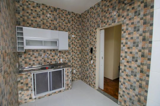 Cozinha de apartamento à venda com 1 quarto, 50m² em Centro, Rio de Janeiro