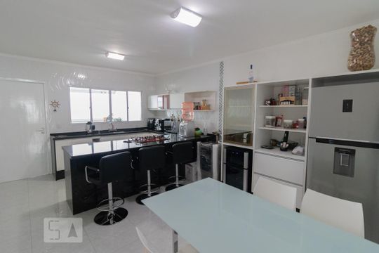 Cozinha de casa à venda com 3 quartos, 611m² em Moinho Velho, São Paulo