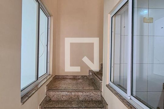 Escada acesso terraço de casa à venda com 3 quartos, 100m² em Engenho de Dentro, Rio de Janeiro