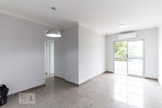 Apartamento para alugar com 3 quartos, 66m² em Vila Moinho Velho, São Paulo