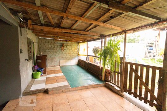 Varanda de casa à venda com 4 quartos, 150m² em Olaria, Canoas