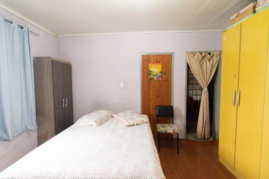 Quarto 1 de casa à venda com 4 quartos, 150m² em Olaria, Canoas