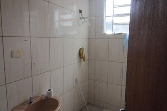 Banheiro de casa à venda com 2 quartos, 70m² em Vila Santana Ii, Jundiaí