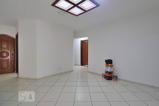 Sala de apartamento à venda com 3 quartos, 91m² em Vila Humaitá, Santo André
