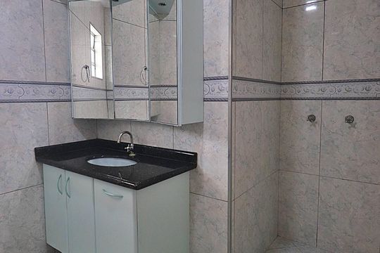 Banheiro da Suíte de apartamento à venda com 3 quartos, 91m² em Vila Humaitá, Santo André