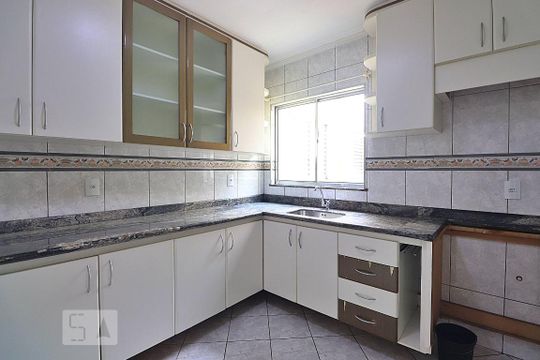 Cozinha de apartamento à venda com 3 quartos, 91m² em Vila Humaitá, Santo André