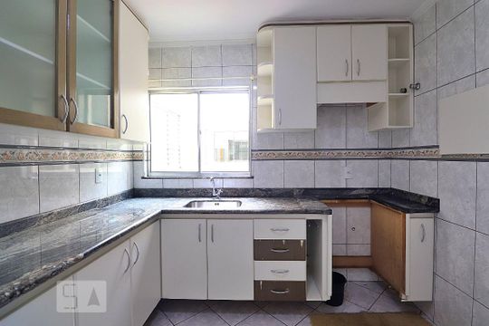 Cozinha de apartamento à venda com 3 quartos, 91m² em Vila Humaitá, Santo André