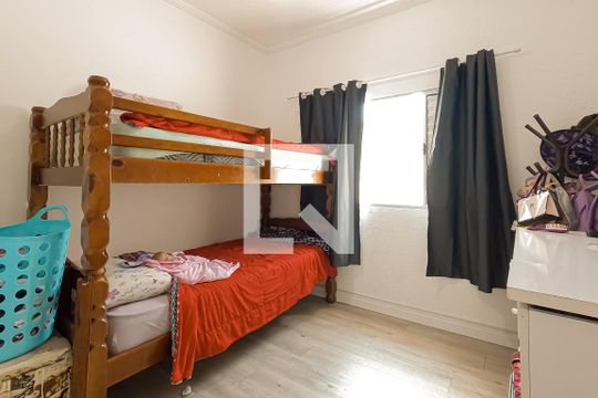 Quarto de casa à venda com 2 quartos, 165m² em Jardim do Papai, Guarulhos
