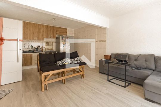 Sala/Cozinha de casa à venda com 2 quartos, 165m² em Jardim do Papai, Guarulhos