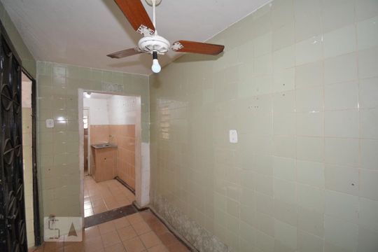 Quarto - Sala de kitnet/studio para alugar com 1 quarto, 30m² em Piedade, Rio de Janeiro