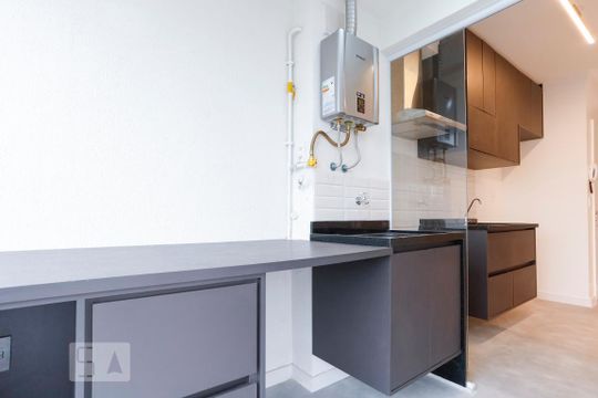 Área de Serviço de apartamento para alugar com 2 quartos, 60m² em Consolação, São Paulo