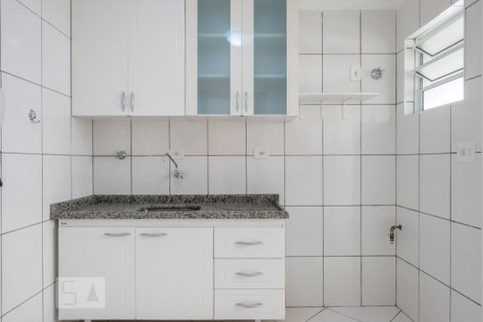 Cozinha de apartamento para alugar com 2 quartos, 70m² em Vila Clementino, São Paulo
