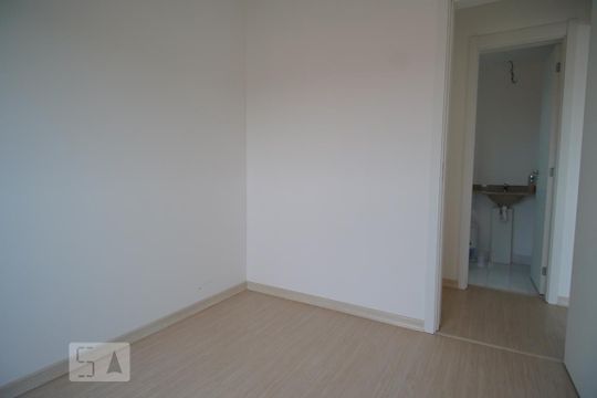 Quarto 1 de apartamento para alugar com 2 quartos, 50m² em Humaitá, Porto Alegre