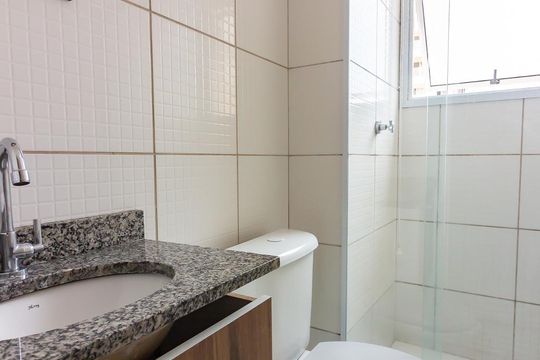 Banheiro de apartamento para alugar com 3 quartos, 69m² em Conceição, Osasco