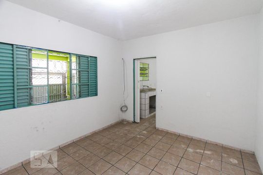 Quarto de casa para alugar com 1 quarto, 30m² em Jardim Tiete, São Paulo