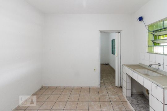 Casa para alugar com 1 quarto, 30m² em Jardim Tiete, São Paulo