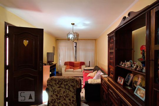 Sala de casa à venda com 3 quartos, 143m² em Jardim Monte Kemel, São Paulo