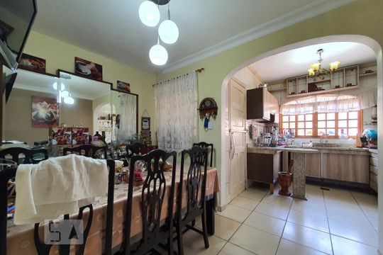 Cozinha de casa à venda com 6 quartos, 340m² em Vila Monumento, São Paulo