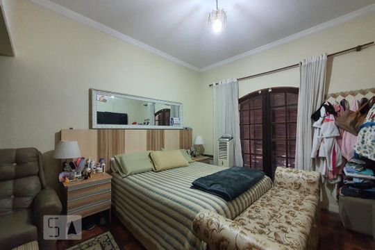 Quarto 1 de casa à venda com 6 quartos, 340m² em Vila Monumento, São Paulo