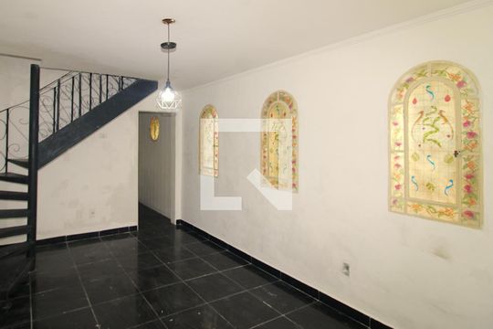 Sala de apartamento para alugar com 2 quartos, 160m² em Vila Bianca, São Paulo