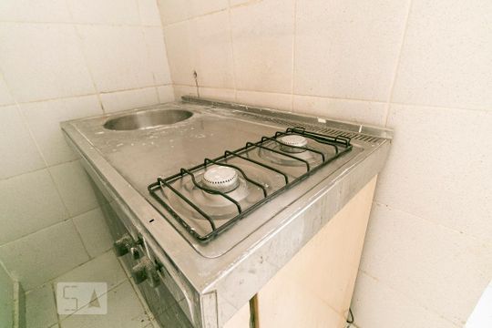 Cozinha / Área de Serviço de kitnet/studio para alugar com 1 quarto, 20m² em Vila Bertioga, São Paulo