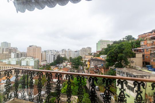 Vista da Sala de apartamento à venda com 2 quartos, 85m² em Ingá, Niterói