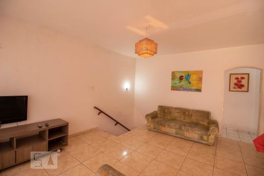 Casa para alugar com 4 quartos, 171m² em Baeta Neves, São Bernardo do Campo